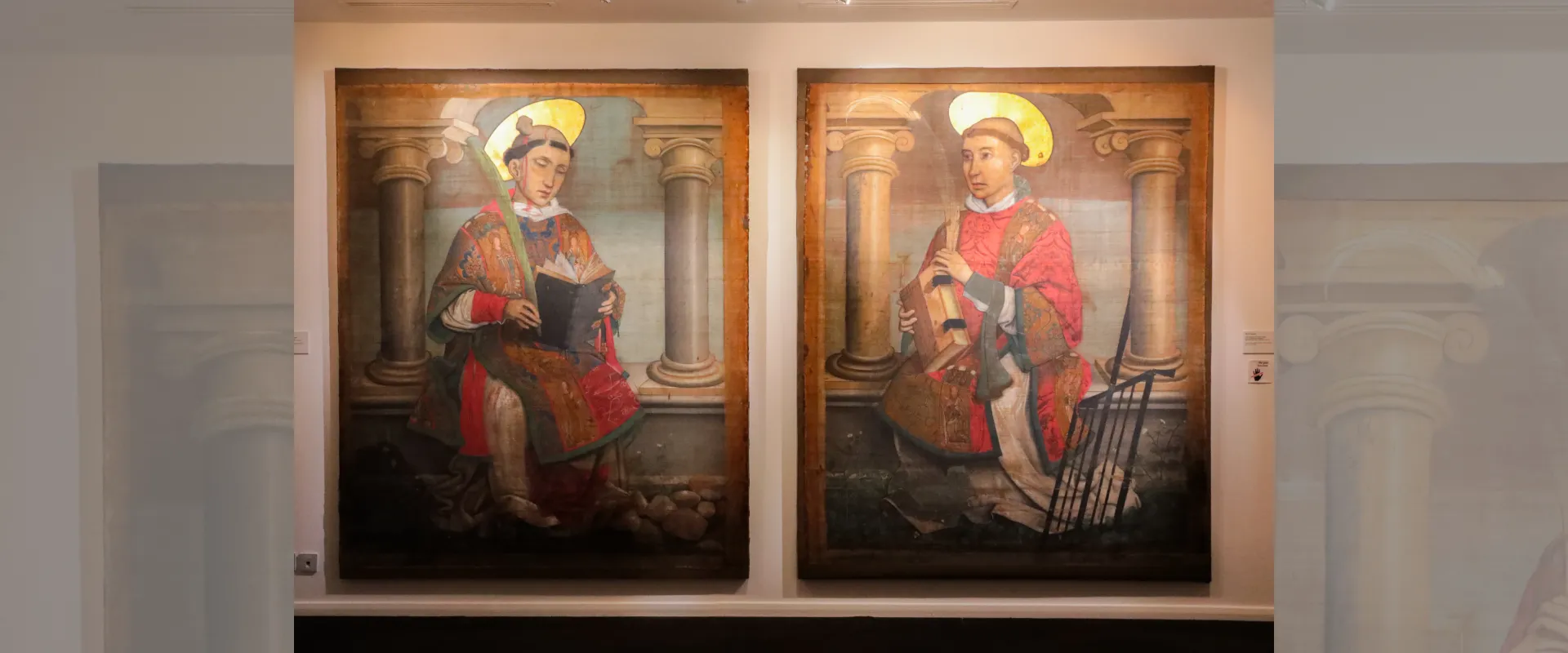 Scénographie de l'exposition des Volets d'orgue de la cathédrale de Perpignan