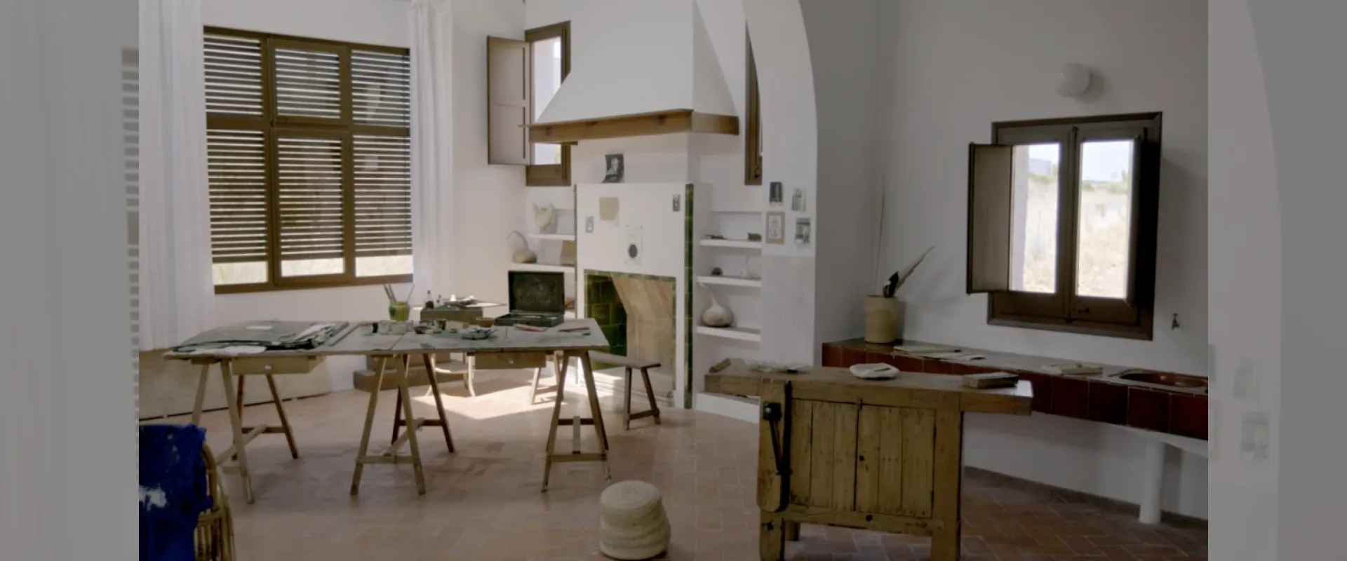 L'atelier de Miró dans le film Miró dans la couleur de ses rêves