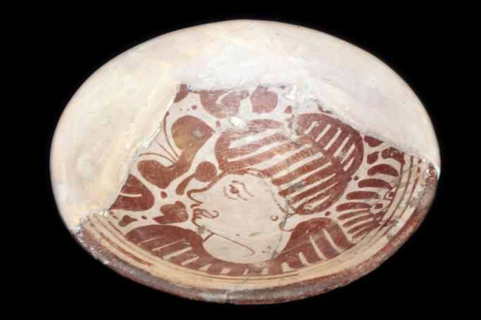 Plat doré à "tête de Maure" - XVème siècle - Céramique de Manises